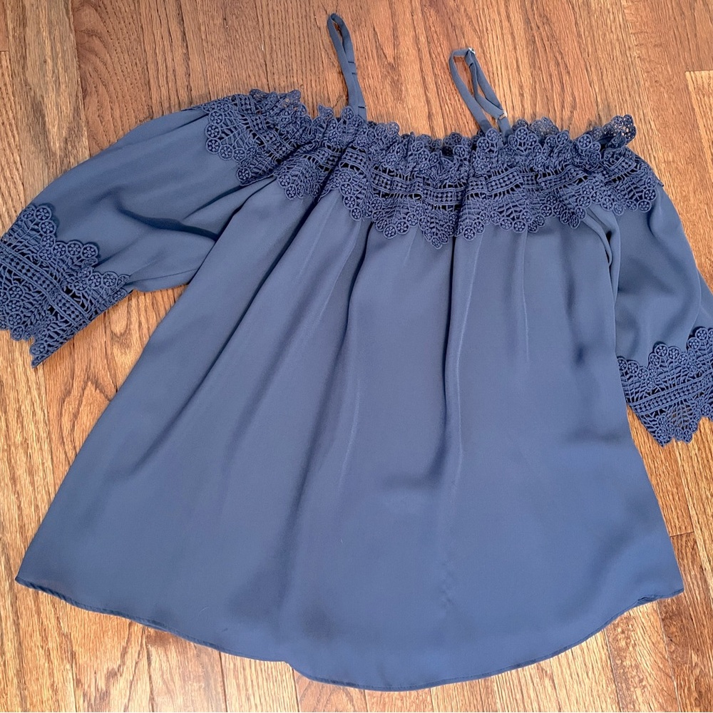 Cold Shoulder Blouse - Picture 4 of 5